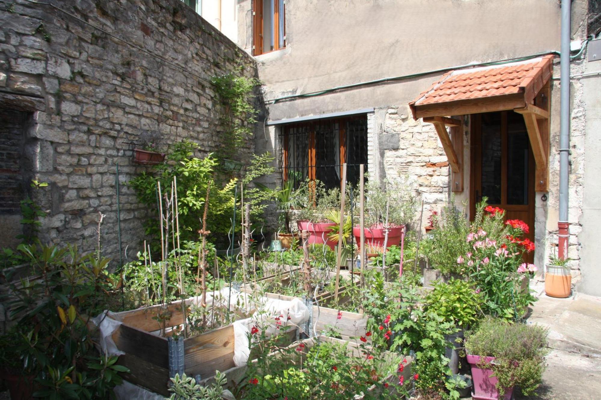 Appartement Haut De Gamme Centre Ville Chalon-sur-Saone Exterior photo
